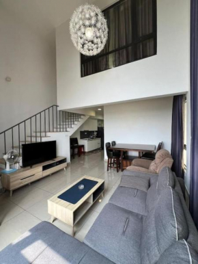 Spacious Home at Heart of Cyber Mamadovs Kor